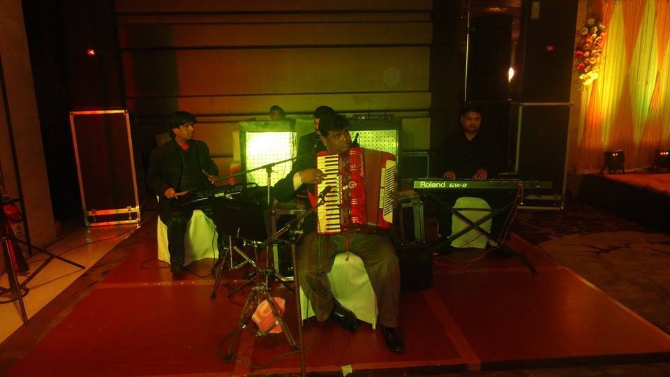 male symphony bands vadodara